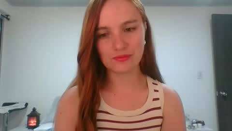 valeriafrannco online show from May 26, 2026, 2:40 am