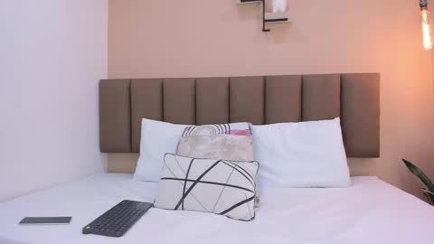 Valeria  online show from February 14, 2026, 12:02 pm