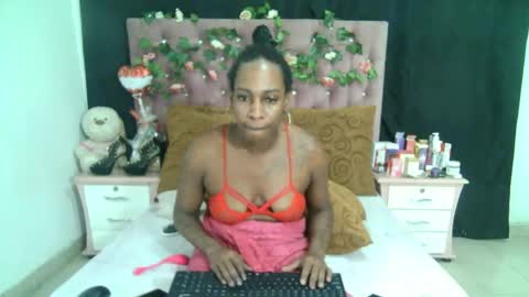Snapshot of valeriatsx chatting on September 18, 2025, 5:53 am La valerie26 online show from September 18, 2025, 5:53 am