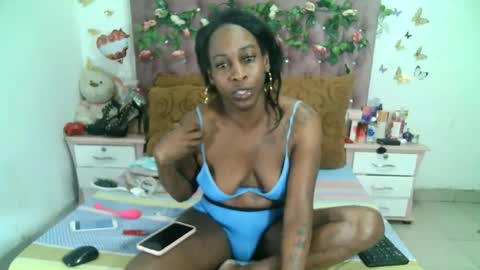 Snapshot of valeriatsx chatting on October 13, 2025, 11:38 pm La valerie26 online show from October 13, 2025, 11:38 pm