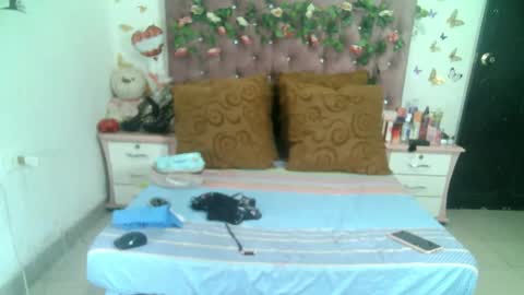 Snapshot of valeriatsx chatting on October 18, 2025, 12:17 pm La valerie26 online show from October 18, 2025, 12:17 pm