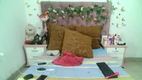 Snapshot of valeriatsx chatting on November 10, 2025, 11:26 pm La valerie26 online show from November 10, 2025, 11:26 pm