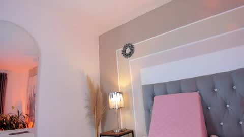 Valeria online show from December 25, 2024, 1:20 am