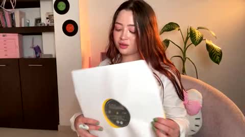 valerie07 online show from May 10, 2026, 4:28 am