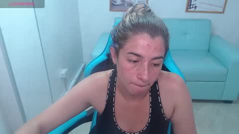 Snapshot of valerie_b chatting on December 17, 2024, 3:39 pm valerie_b online show from December 17, 2024, 3:39 pm