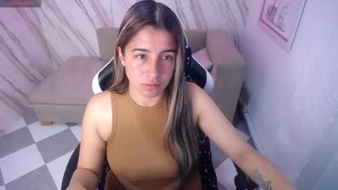 valerie_b online show from February 21, 2025, 3:01 am