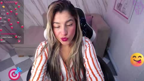 valerie_b online show from March 4, 2025, 3:11 am