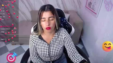 Snapshot of valerie_b chatting on March 6, 2025, 10:30 am valerie_b online show from March 6, 2025, 10:30 am