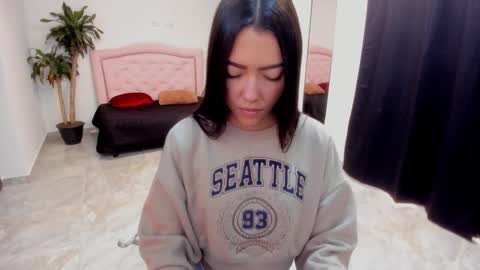 Snapshot of valerie_fox19 chatting on November 1, 2025, 2:19 pm Valerie fox online show from November 1, 2025, 2:19 pm