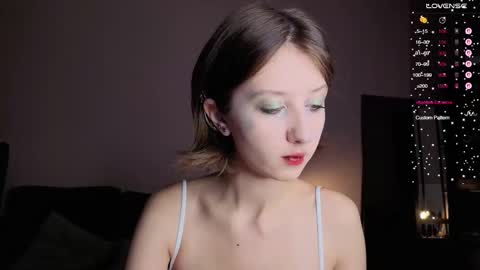 Snapshot of valerie_mooon chatting on November 1, 2025, 9:28 pm Kristi moony online show from November 1, 2025, 9:28 pm