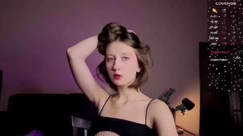 Kristi moony online show from November 16, 2025, 9:20 pm