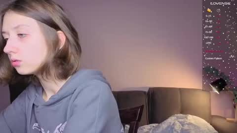 Kristi moony online show from December 2, 2025, 10:05 pm