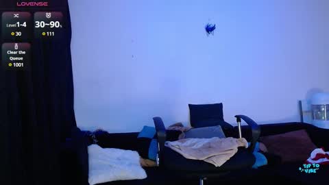 Snapshot of valerie_smile chatting on January 13, 2025, 5:12 am Valerie online show from January 13, 2025, 5:12 am