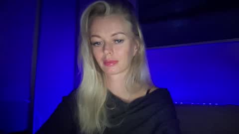 Snapshot of valerieluvsugar chatting on October 9, 2025, 6:17 pm Valerie online show from October 9, 2025, 6:17 pm