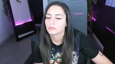 Valerie online show from October 21, 2025, 2:29 pm