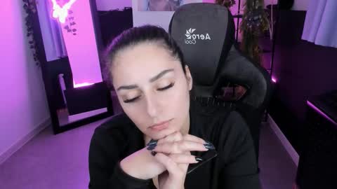 Valerie online show from November 8, 2025, 4:51 pm