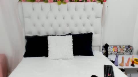 Snapshot of valerik_cano chatting on January 25, 2025, 7:18 pm valeria111111 online show from January 25, 2025, 7:18 pm