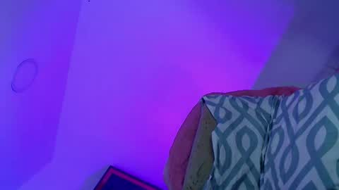 Snapshot of valerin_foxts chatting on May 16, 2026, 10:36 am valerin_foxts online show from May 16, 2026, 10:36 am