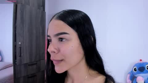 Cris  online show from February 18, 2026, 2:18 am