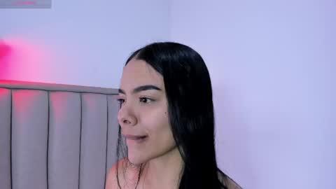 Cris  online show from July 30, 2026, 12:26 pm