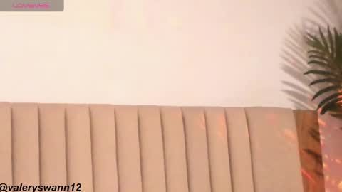 Snapshot of valery_swan1 chatting on March 3, 2025, 2:15 am Valery swan1 online show from March 3, 2025, 2:15 am