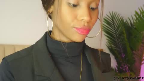 Snapshot of valery_swan1 chatting on November 27, 2025, 3:19 am Valery swan1 online show from November 27, 2025, 3:19 am