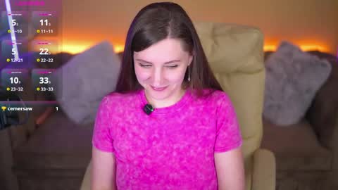 V A L E R Y  M U R online show from April 13, 2026, 6:57 pm