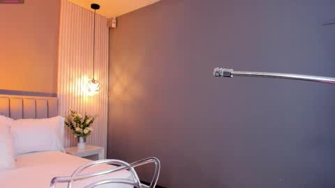 Carla online show from October 7, 2025, 11:18 am