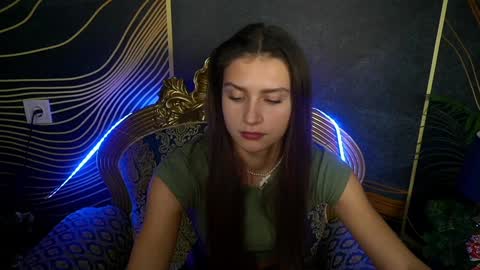 Snapshot of valeryroyale chatting on December 10, 2024, 2:39 pm Valery online show from December 10, 2024, 2:39 pm