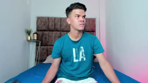 Snapshot of valerystonne_ chatting on January 12, 2025, 7:53 pm Valery Stonne online show from January 12, 2025, 7:53 pm