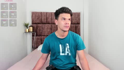 Snapshot of valerystonne_ chatting on January 27, 2025, 9:00 pm Valery Stonne online show from January 27, 2025, 9:00 pm