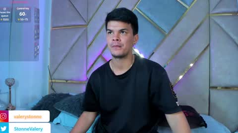 Snapshot of valerystonne_ chatting on March 10, 2025, 9:29 pm Valery Stonne online show from March 10, 2025, 9:29 pm