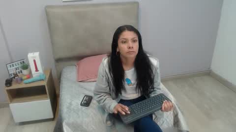 valevicious online show from December 15, 2025, 1:37 pm