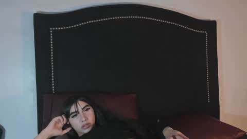 valey_nicole online show from July 18, 2026, 10:02 pm