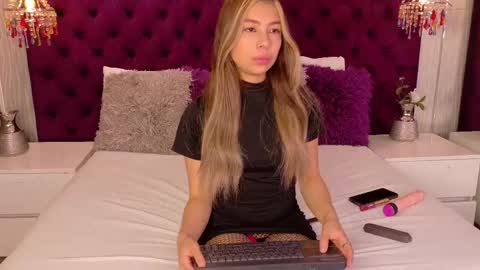 Snapshot of valeygomez chatting on February 7, 2026, 1:15 pm Valey online show from February 7, 2026, 1:15 pm