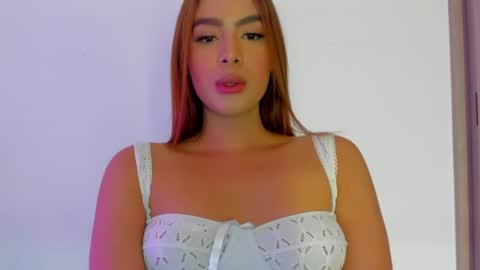 Snapshot of valezny69 chatting on June 12, 2026, 11:46 pm Valezny V online show from June 12, 2026, 11:46 pm