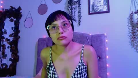 valkiry_ online show from March 27, 2026, 10:20 pm