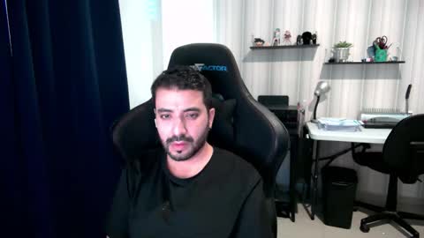 Snapshot of vallartamexi chatting on November 2, 2025, 8:22 pm Roberto Carlos online show from November 2, 2025, 8:22 pm