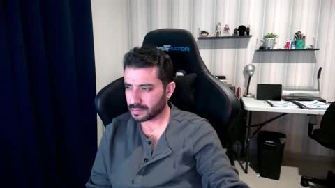 Snapshot of vallartamexi chatting on November 8, 2025, 2:12 am Roberto Carlos online show from November 8, 2025, 2:12 am