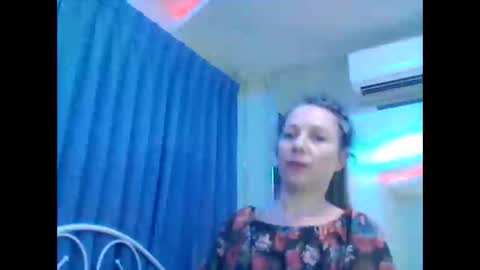 Snapshot of valleriwind chatting on January 23, 2025, 8:25 am ValleriWind online show from January 23, 2025, 8:25 am