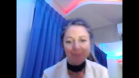 Snapshot of valleriwind chatting on January 28, 2025, 2:53 am ValleriWind online show from January 28, 2025, 2:53 am