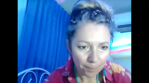 Snapshot of valleriwind chatting on January 28, 2025, 1:27 pm ValleriWind online show from January 28, 2025, 1:27 pm