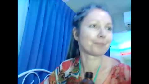 Snapshot of valleriwind chatting on January 30, 2025, 3:00 am ValleriWind online show from January 30, 2025, 3:00 am