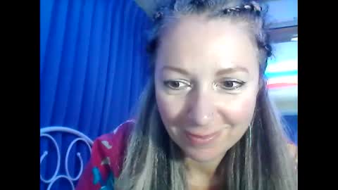 Snapshot of valleriwind chatting on January 31, 2025, 1:33 am ValleriWind online show from January 31, 2025, 1:33 am