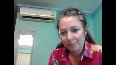 Snapshot of valleriwind chatting on January 31, 2025, 11:46 am ValleriWind online show from January 31, 2025, 11:46 am