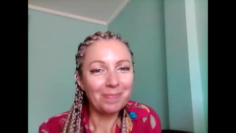 Snapshot of valleriwind chatting on February 10, 2025, 9:36 am ValleriWind online show from February 10, 2025, 9:36 am