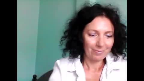 Snapshot of valleriwind chatting on March 9, 2025, 8:51 am ValleriWind online show from March 9, 2025, 8:51 am