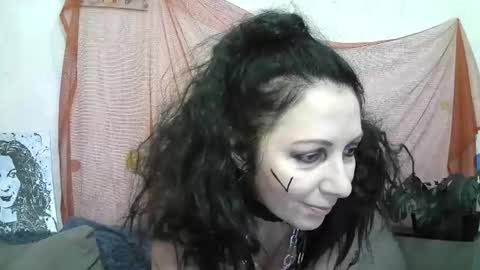 Snapshot of valleriwind chatting on November 4, 2025, 1:27 am ValleriWind online show from November 4, 2025, 1:27 am