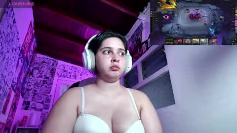 Im Violet online show from April 24, 2026, 3:53 am