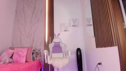 Snapshot of valloletsamar chatting on September 25, 2025, 11:03 am Vallolet Peach online show from September 25, 2025, 11:03 am